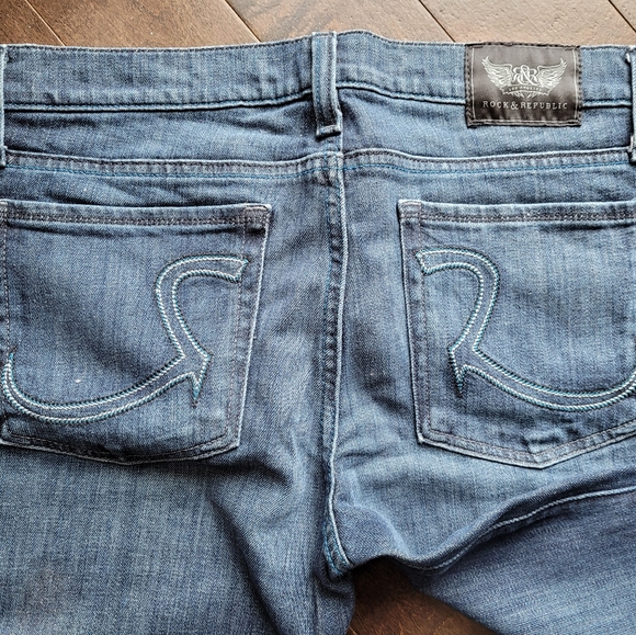Woman's Rock & Republic jeans - Picture 5 of 9